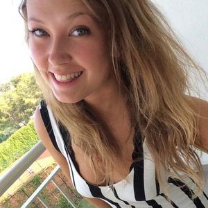 Meet your Posher, Simone